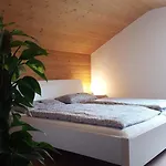 Erholsamer Traumurlaub Wo Auf Bergen Schloesser Wachsen