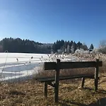 Apartamento Erholsamer Traumurlaub Wo Auf Bergen Schloesser Wachsen Prem