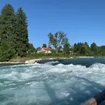 Apartamento Erholsamer Traumurlaub Wo Auf Bergen Schloesser Wachsen Prem