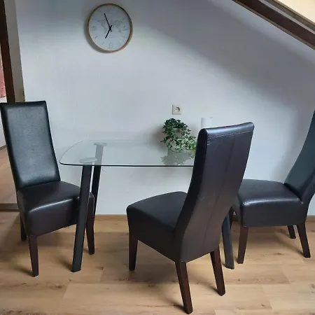 Apartamento Erholsamer Traumurlaub Wo Auf Bergen Schloesser Wachsen