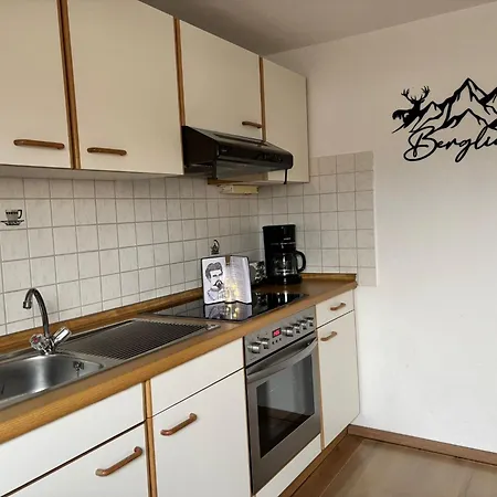 Erholsamer Traumurlaub Wo Auf Bergen Schloesser Wachsen Apartment
